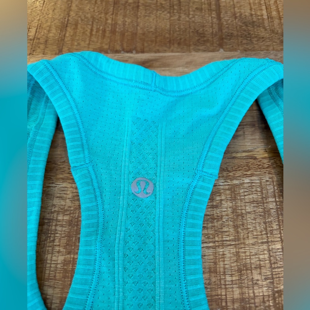 Lululemon Swiftly Tech Racerback Tanktop - Picture 3 of 6